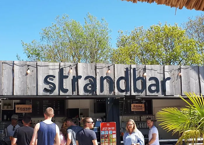 Grosszuegige Fuer 4 Personen In Ostfriesland Mit E- Ladesaeule Daire
